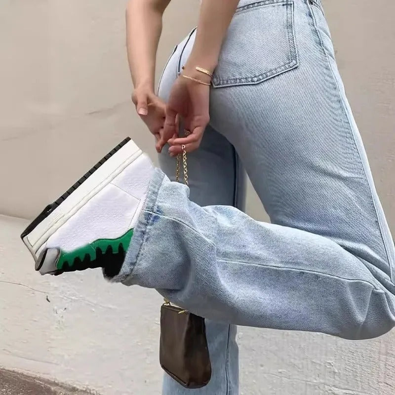 SKYLINE JEANS — Vaqueros Rectos de Tiro Alto